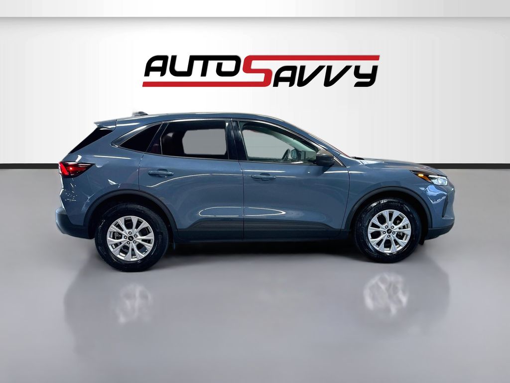 Used 2023 Vapor Blue Ford Active image 8