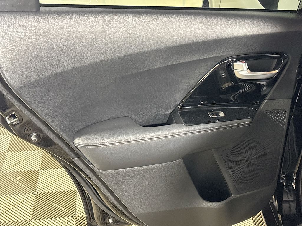 2020 Kia Niro Plug-In Hybrid LXS
