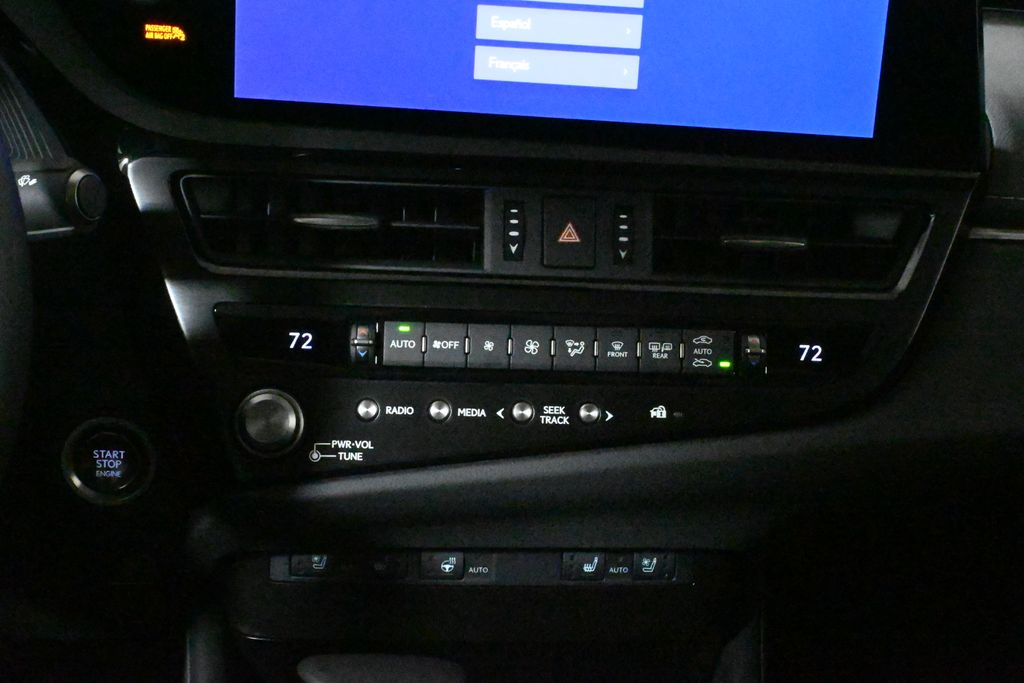 Thumbnail: 2025 Lexus ES - 23