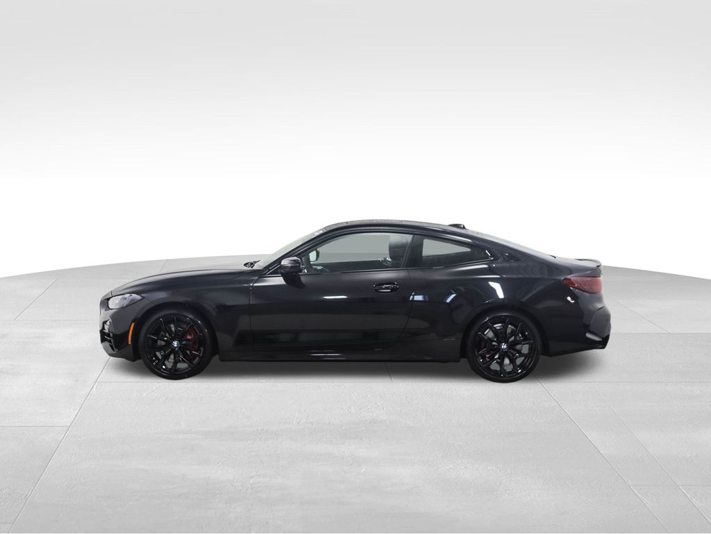 Thumbnail: 2026 BMW 4 Series - 2