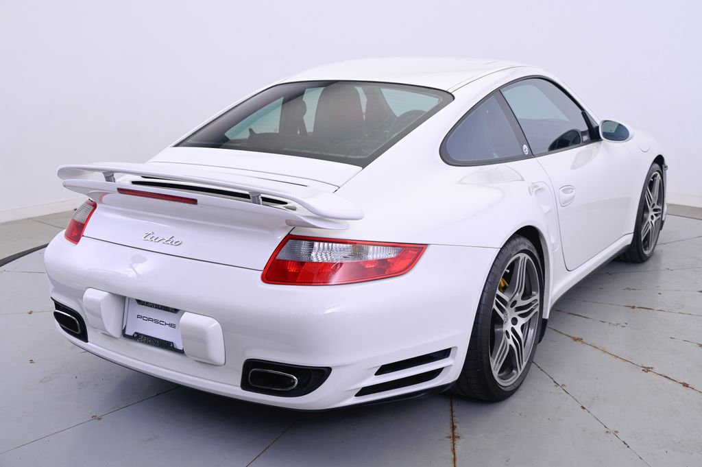 Thumbnail: 2009 Porsche 911 - 7