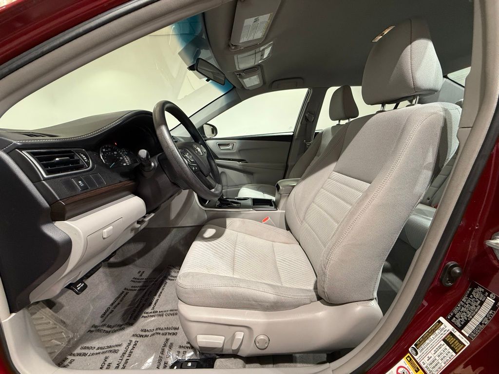 Thumbnail: 2015 Toyota Camry - 12