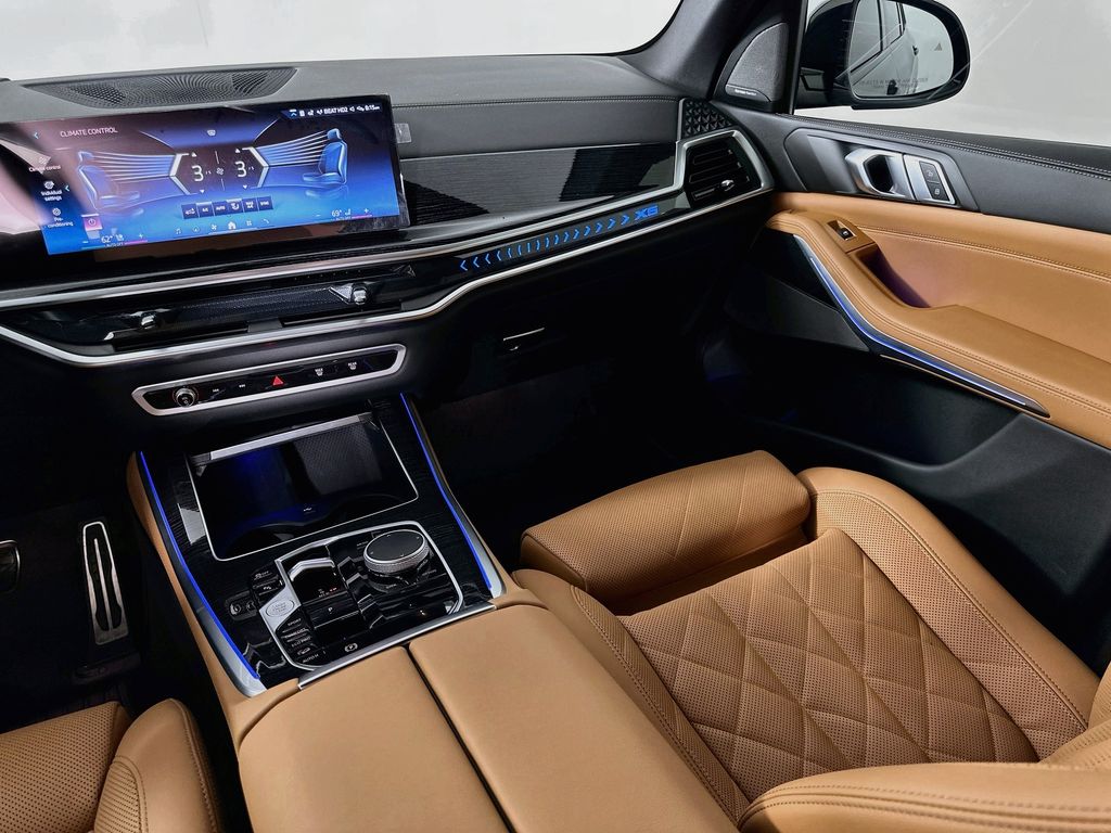 Thumbnail: 2025 BMW X5 - 24