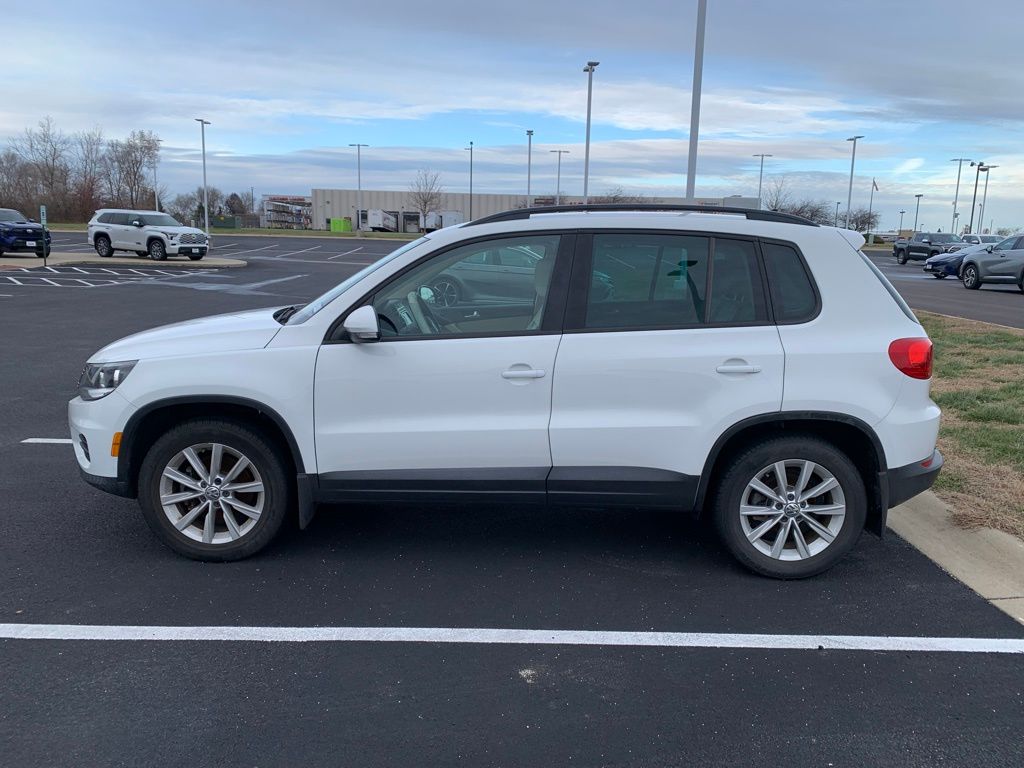 2015 Volkswagen Tiguan SE 2