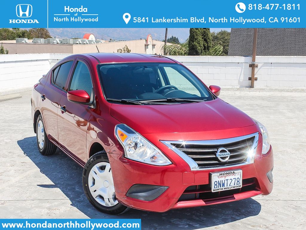 Cayenne Red Metallic 2019 Nissan Versa Sedan Front-Wheel Drive Continuously Variable Transmission