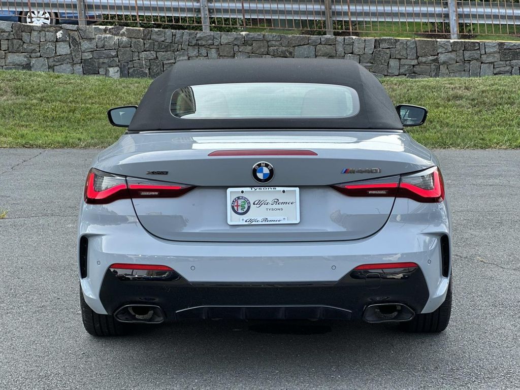 Used 2024 Gray Metallic BMW M440i xDrive image 6