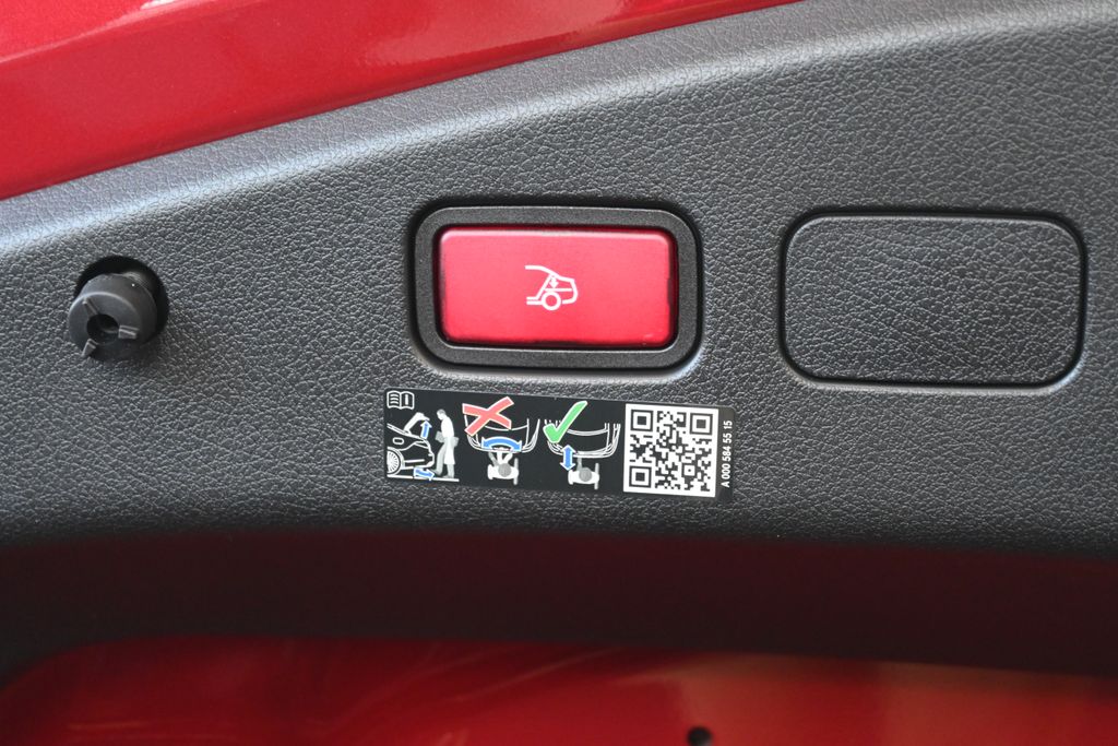 Thumbnail: 2026 Mercedes-Benz CLE - 28