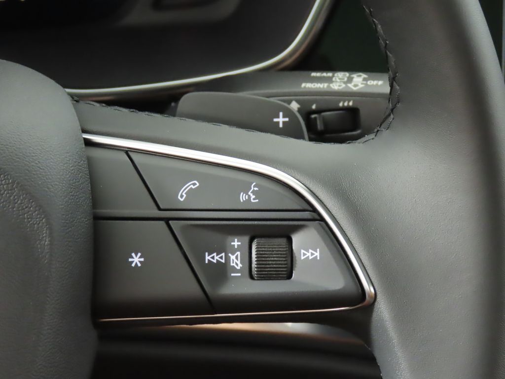 Thumbnail: 2025 Audi Q3 - 18