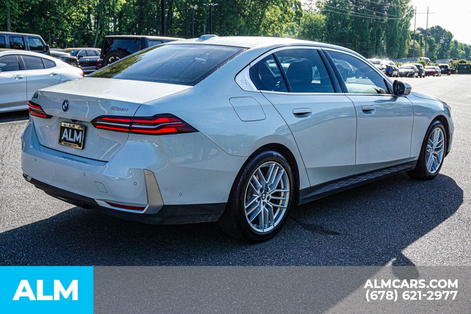 Used 2025 White BMW 530i image 6
