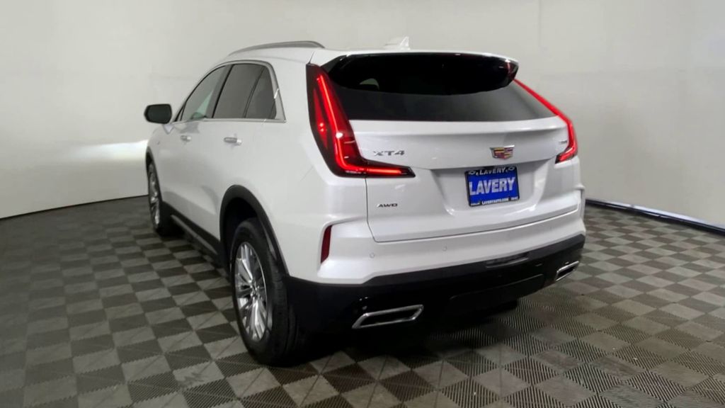 2024 Cadillac XT4 Premium Luxury 7