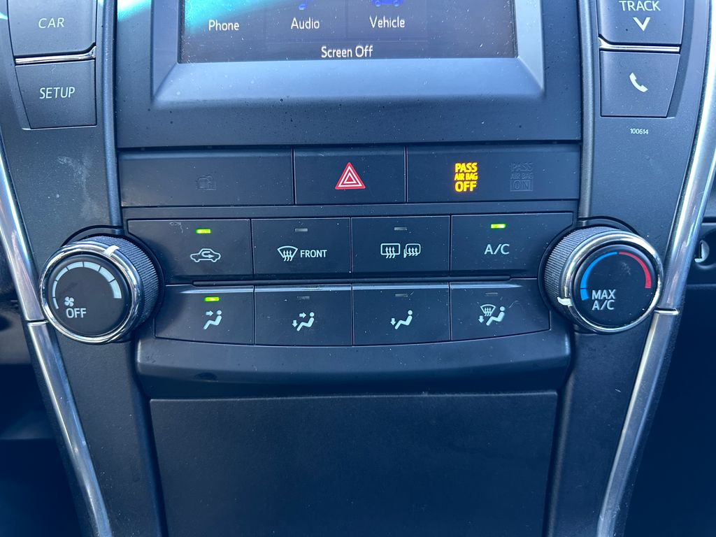 2017 Toyota Camry SE