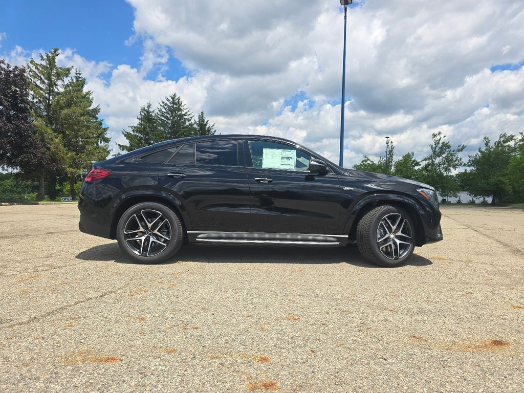 New 2026 Black Mercedes-Benz GLE 53 AMG® image 17