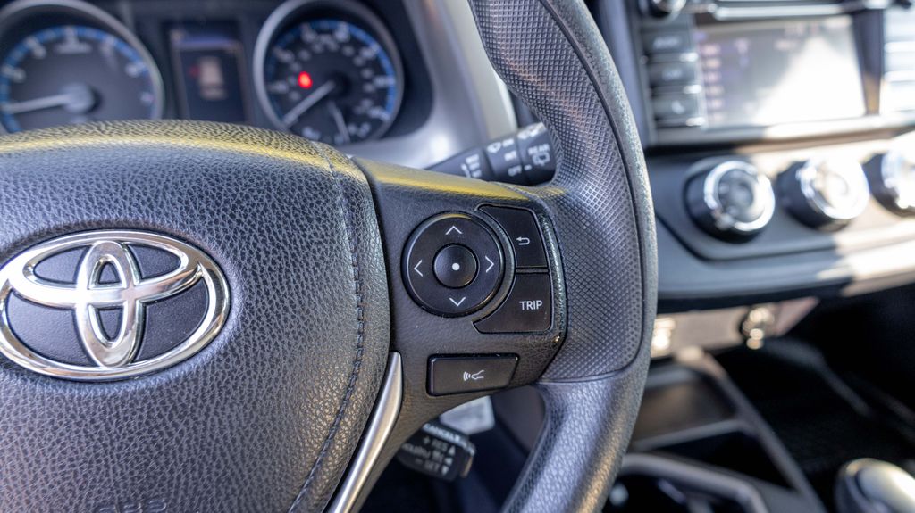 Used 2018 Toyota RAV4 LE 4D Sport Utility