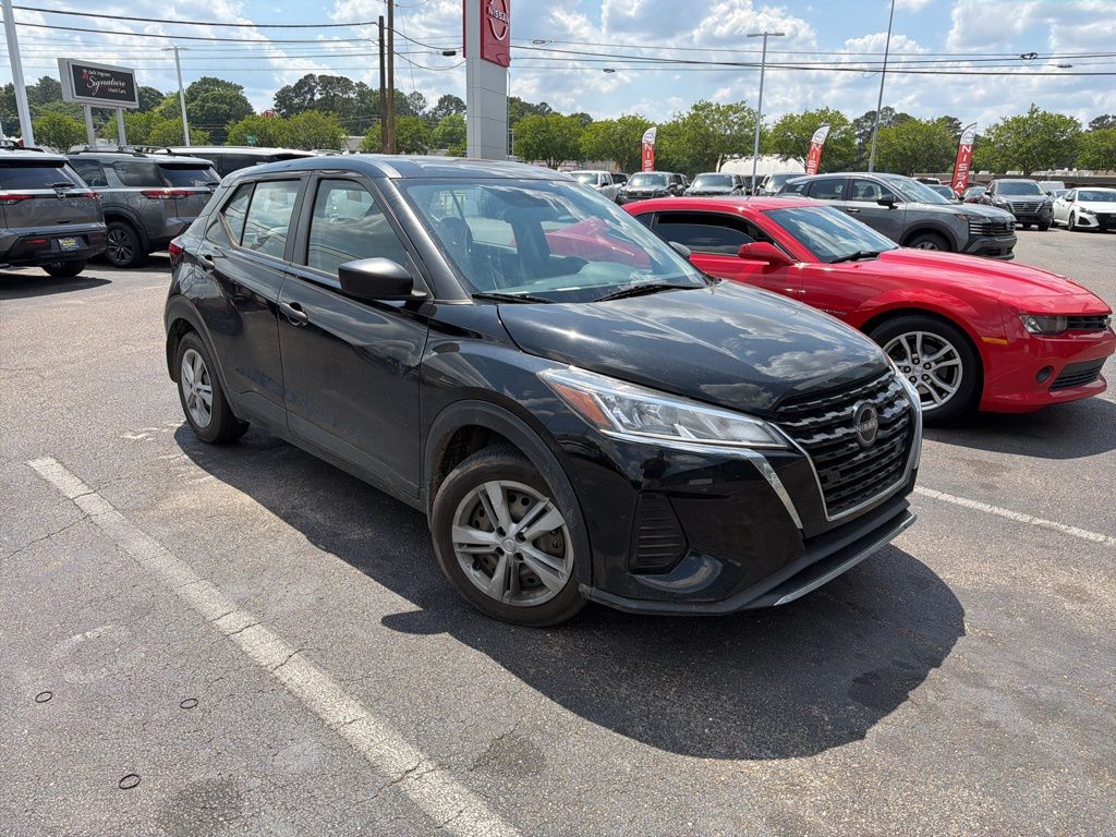 used 2022 Nissan Kicks car