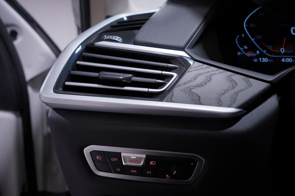 Thumbnail: 2022 BMW X7 - 20