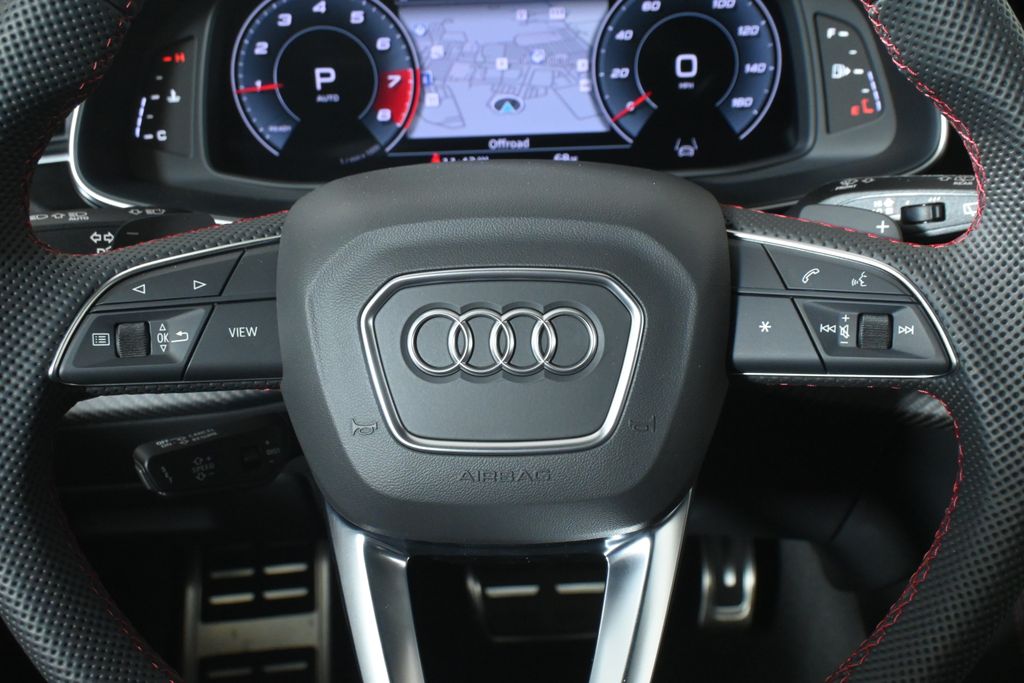 Thumbnail: 2026 Audi SQ8 - 19
