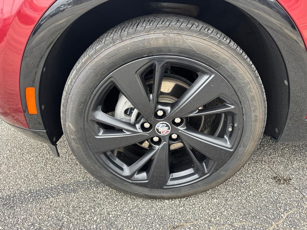 Used 2023 Buick Envision SUV