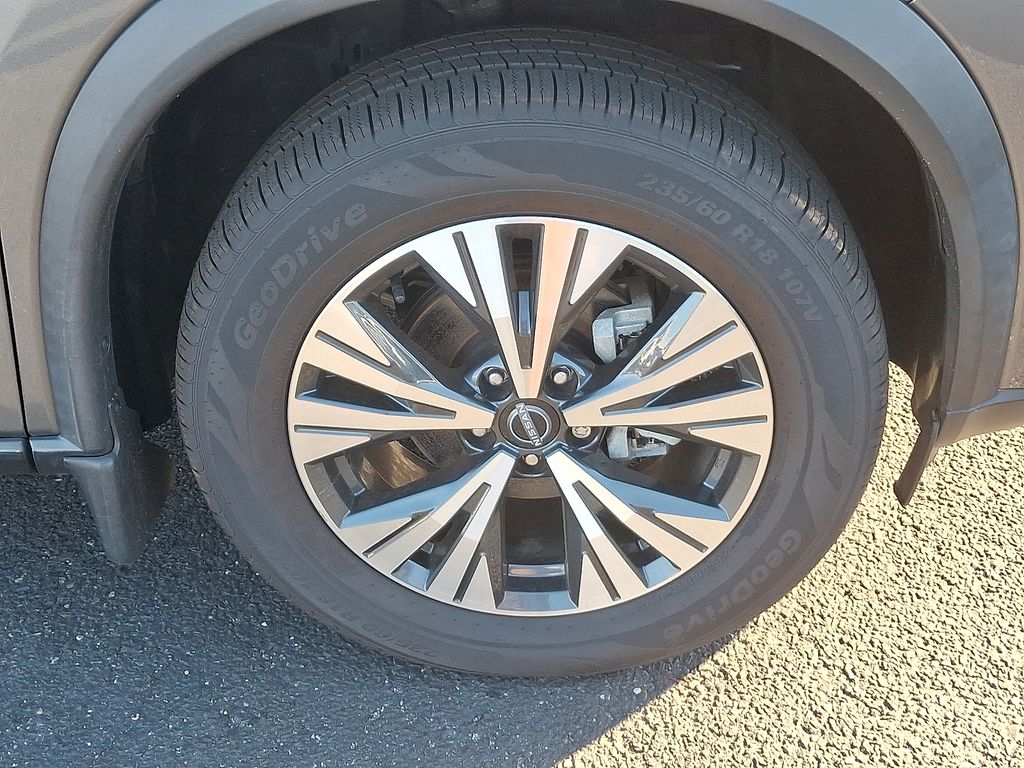 Thumbnail: 2023 Nissan Rogue - 8