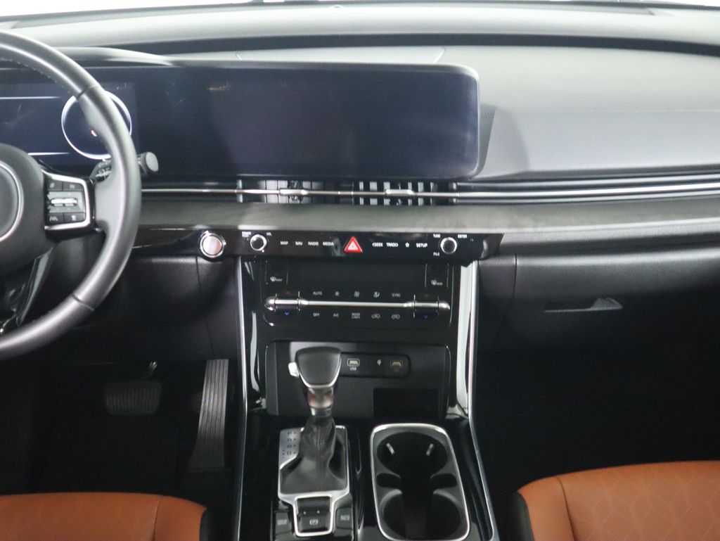 Thumbnail: 2024 Kia Carnival - 14