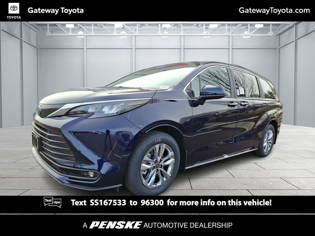 2025 Toyota Sienna XLE -
                Toms River, NJ