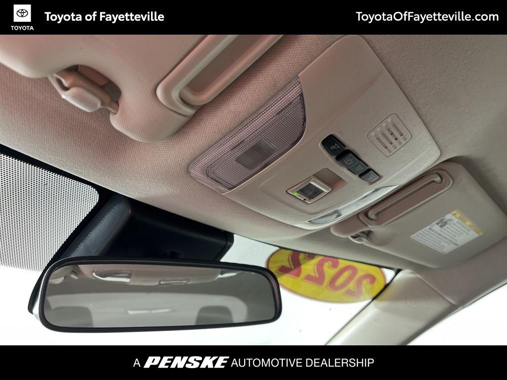 Thumbnail: 2022 Toyota Corolla - 22