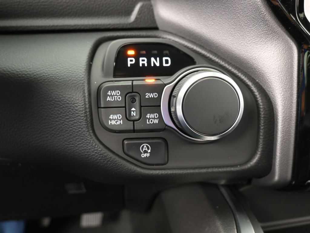 New 2026 Serrano Green Metallic Ram Big Horn/Lone Star image 22