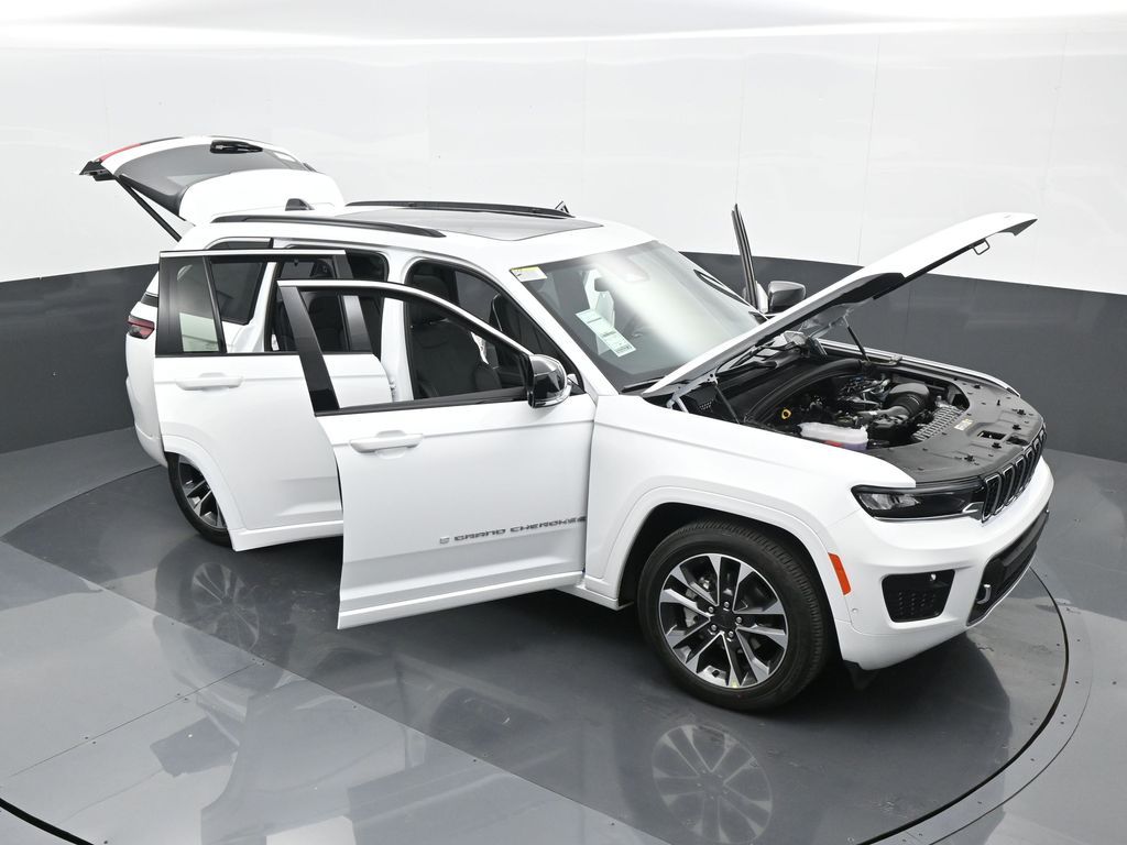 Used 2024 Bright White Clearcoat Jeep Overland image 73