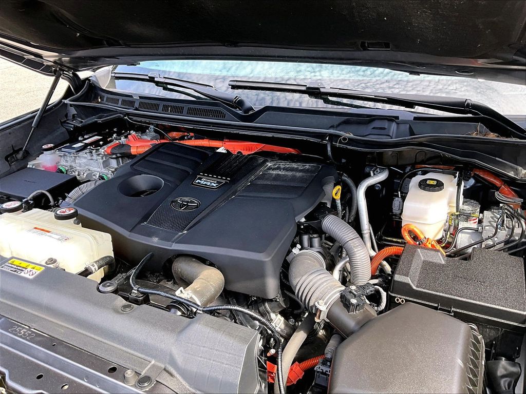 2023 Toyota Tundra Hybrid — photo 36