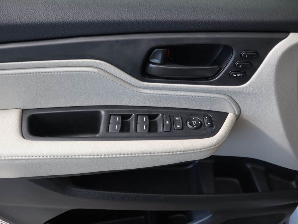 Thumbnail: 2026 Honda Odyssey - 24