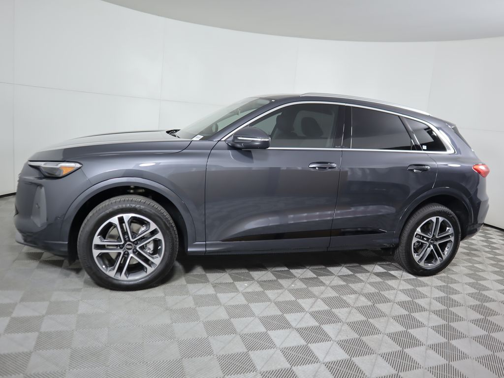 Thumbnail: 2025 Audi Q5 - 9