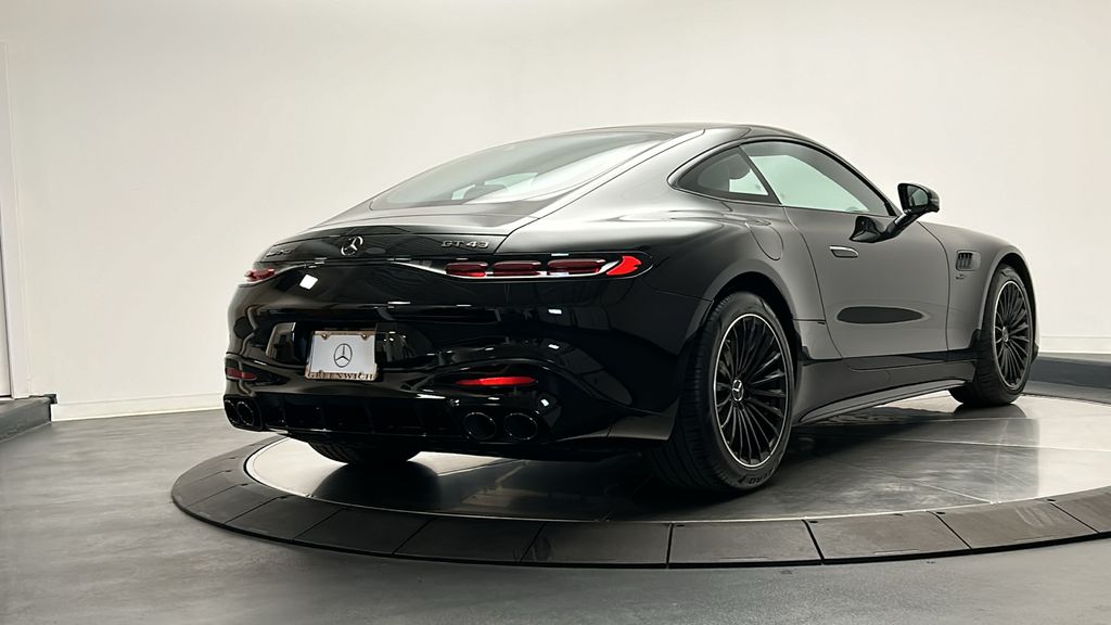 2025 Mercedes-Benz AMG GT 43 8