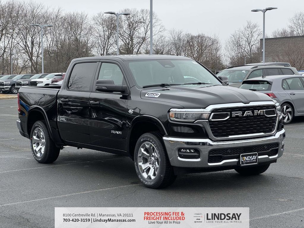 Diamond Black Crystal Pearlcoat 2026 RAM 1500 Big Horn Crew Cab 4WD Pickup Truck Four-Wheel Drive 8-Speed Automatic