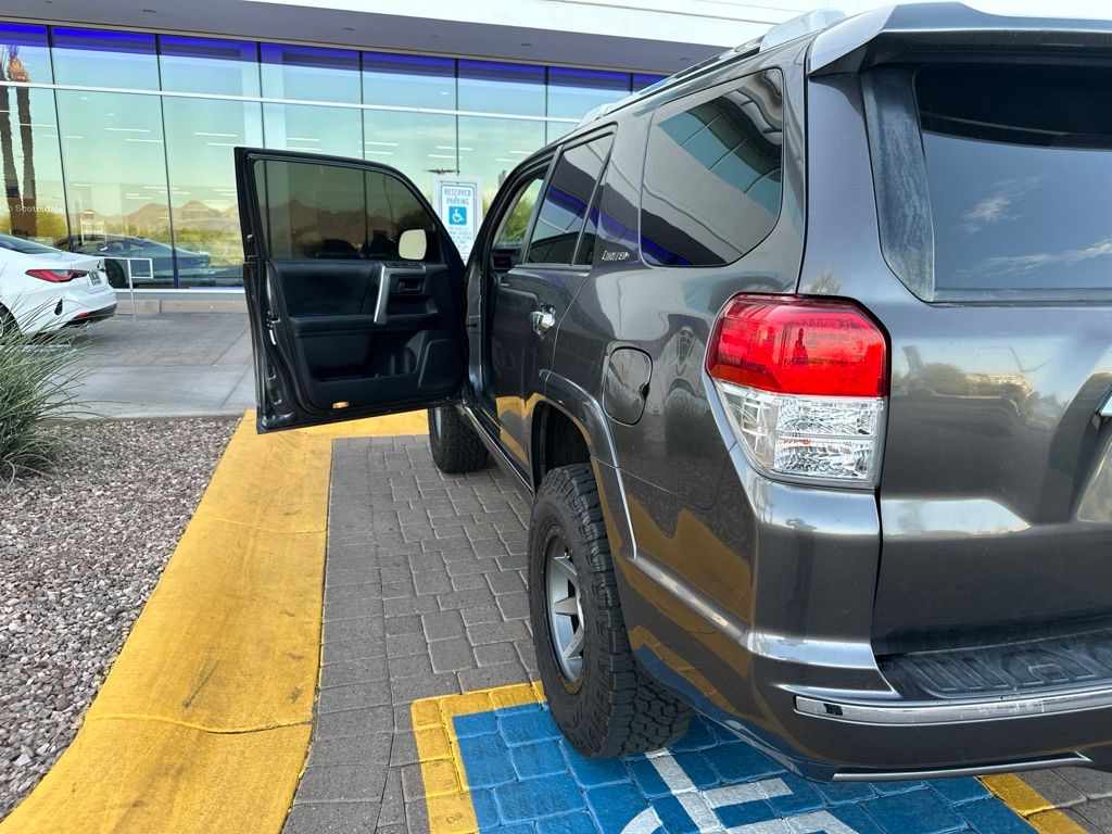 Thumbnail: 2013 Toyota 4Runner - 5
