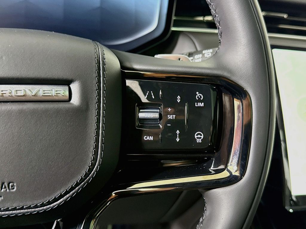 Thumbnail: 2026 Land Rover Range Rover Sport - 13