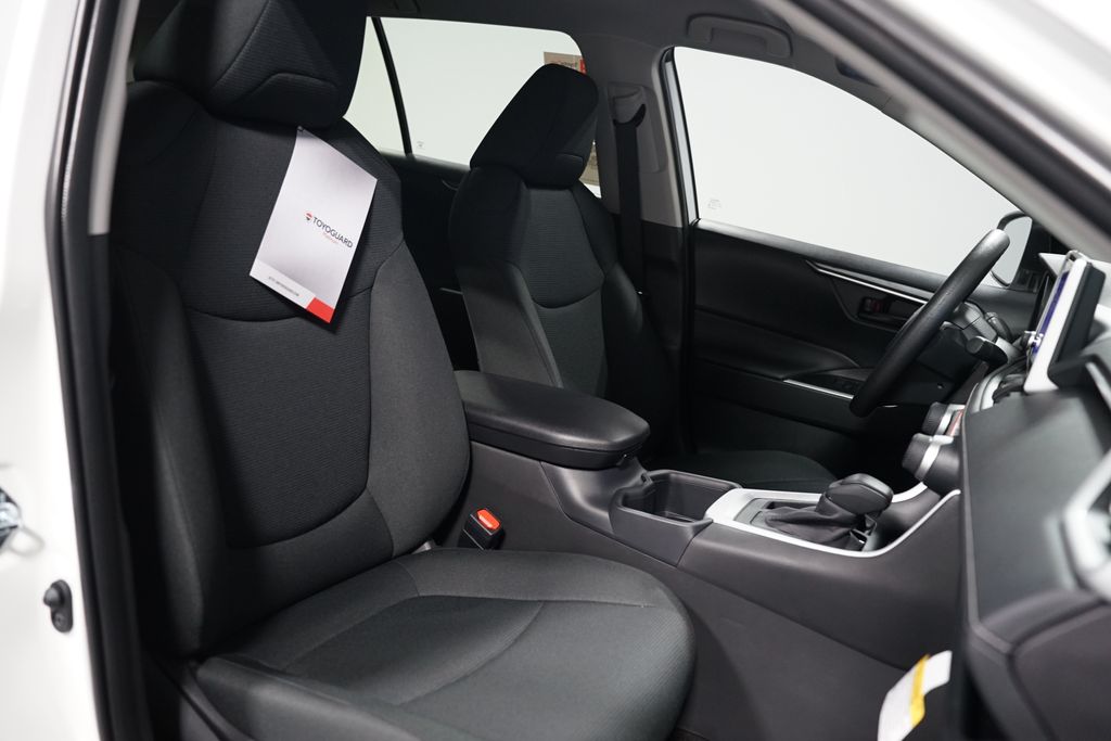 Thumbnail: 2025 Toyota RAV4 - 26