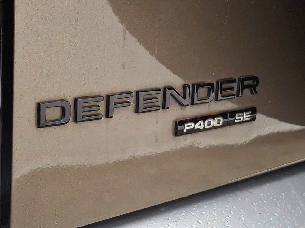 Thumbnail: 2020 Land Rover Defender - 30