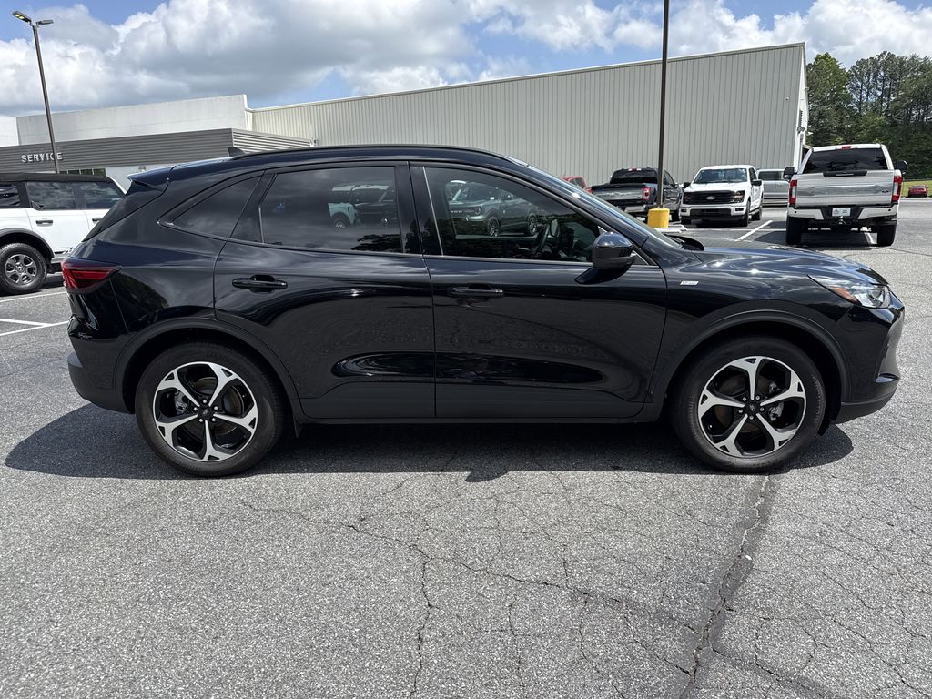 Used 2025 Ford Escape Hybrid SUV