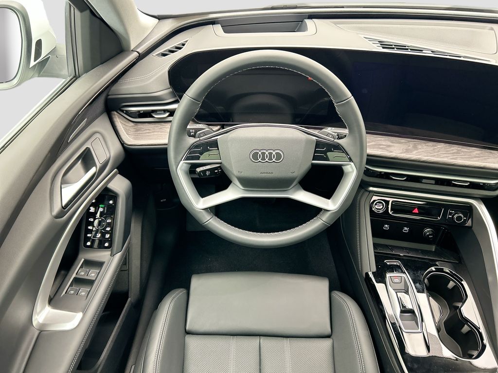 Thumbnail: 2025 Audi Q5 - 10