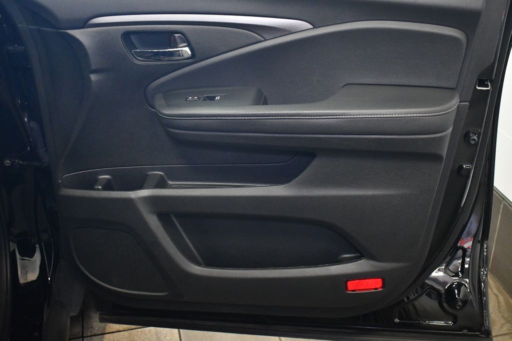 Thumbnail: 2023 Honda Ridgeline - 30