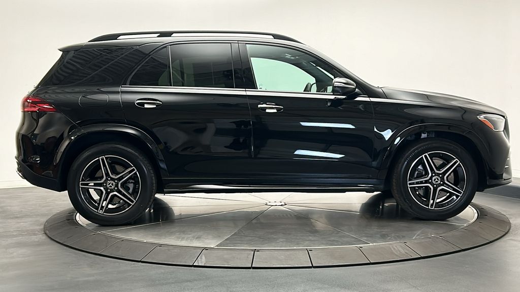 2025 Mercedes-Benz GLE 450 8