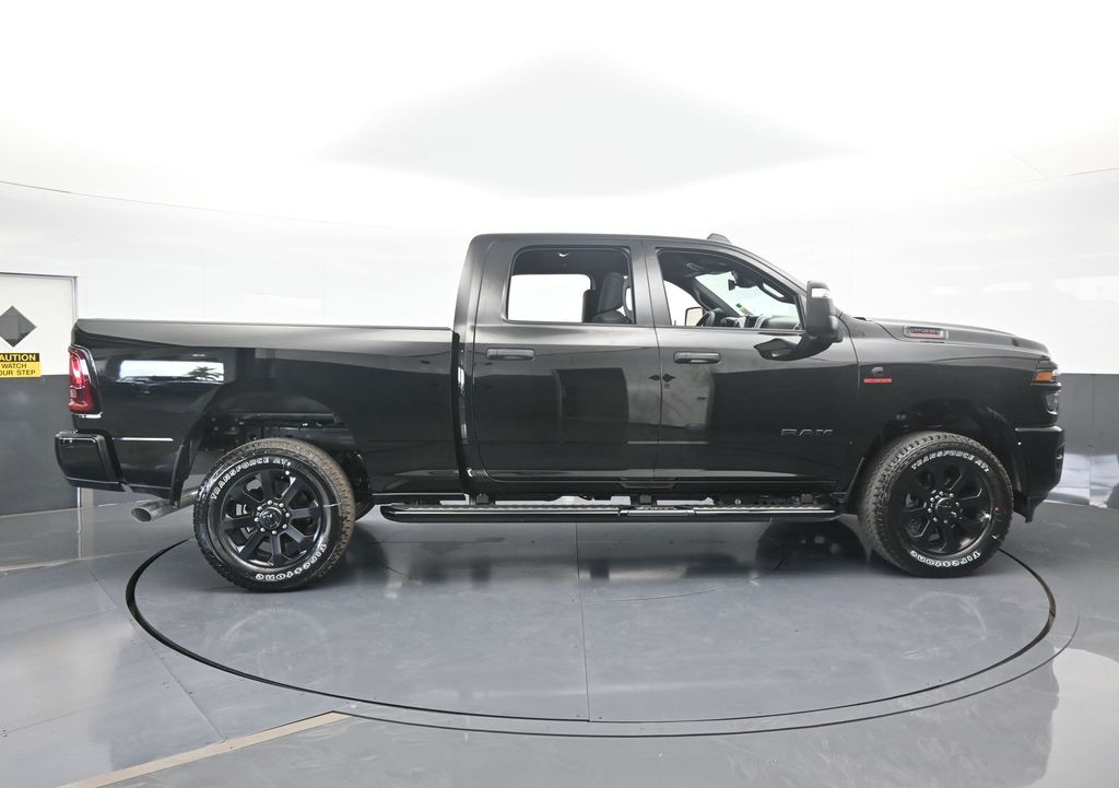 New 2026 Diamond Black Crystal Pearlcoat Ram Big Horn image 7