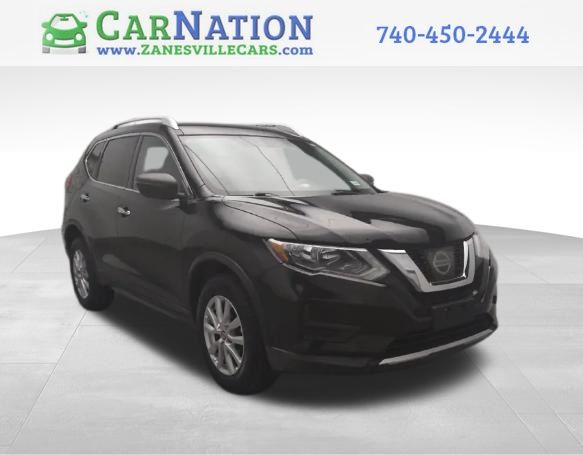 2017 Nissan Rogue SV photo 2