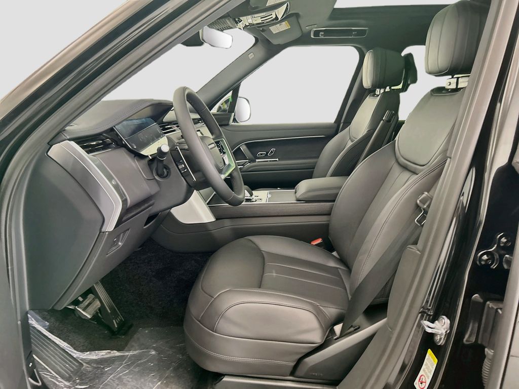 Thumbnail: 2026 Land Rover Range Rover - 18