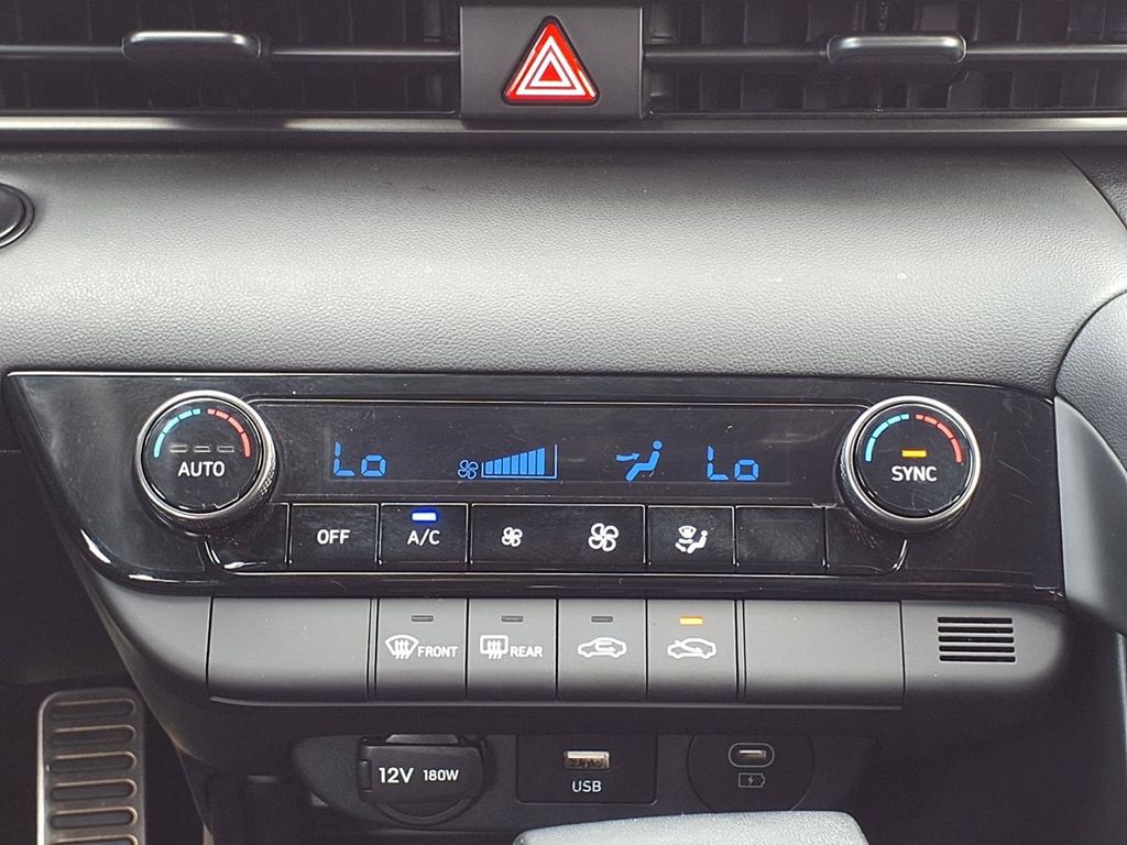 Used 2025 Hyundai Elantra Sedan