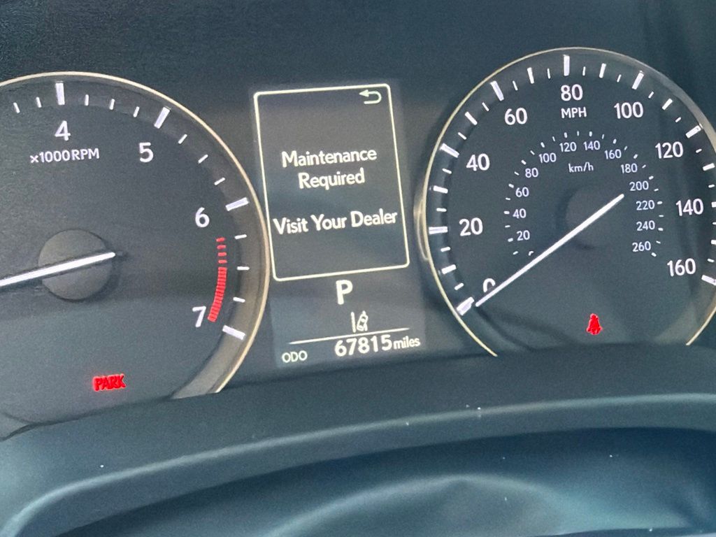 Used 2019  Lexus 350L image 4