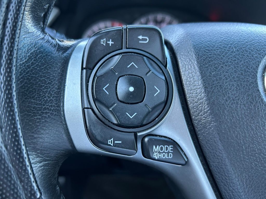 Thumbnail: 2014 Toyota Camry - 20
