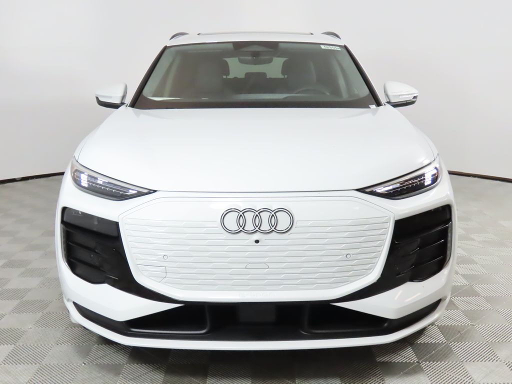 Thumbnail: 2025 Audi Q6 e-tron - 8
