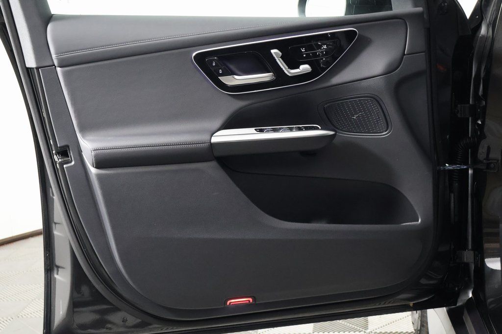 Thumbnail: 2026 Mercedes-Benz GLC - 7