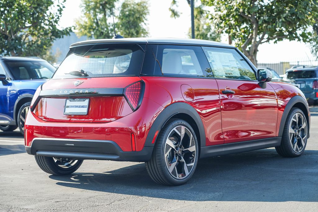 2025 MINI Cooper S  8