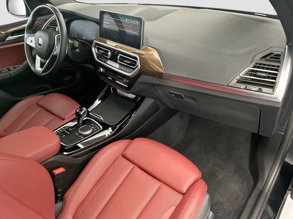 Thumbnail: 2022 BMW X3 - 16